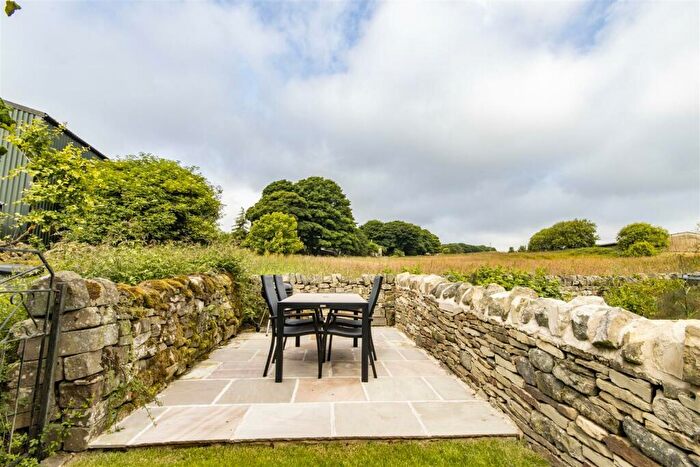 3 Bedroom Cottage For Sale In Quarry Lane, Alton, Chesterfield, S42