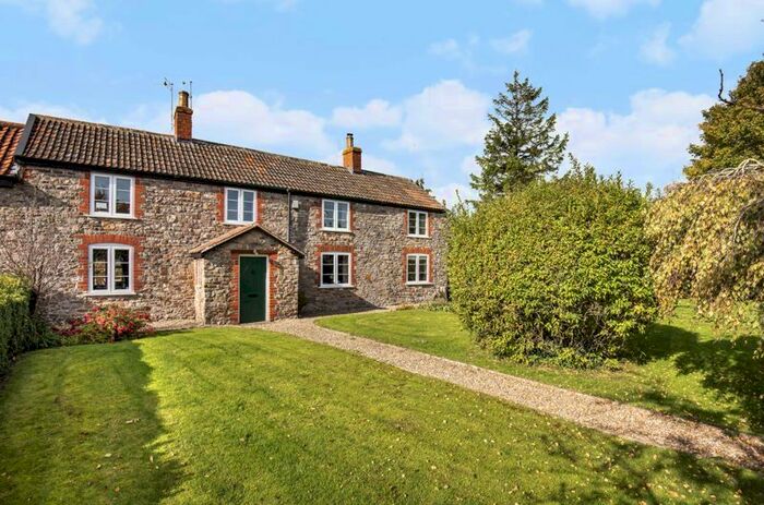 4 Bedroom Semi-Detached House For Sale In Longcross, Cromhall, GL12