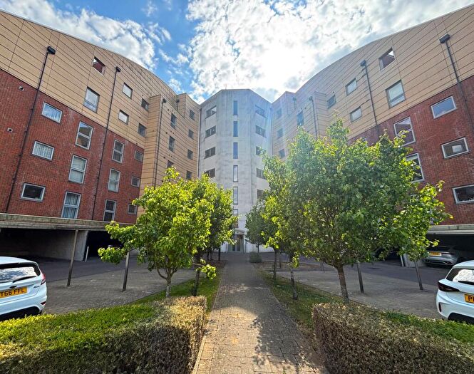 2 Bedroom Apartment To Rent In Staverton Grove, Broughton, Milton Keynes, MK10