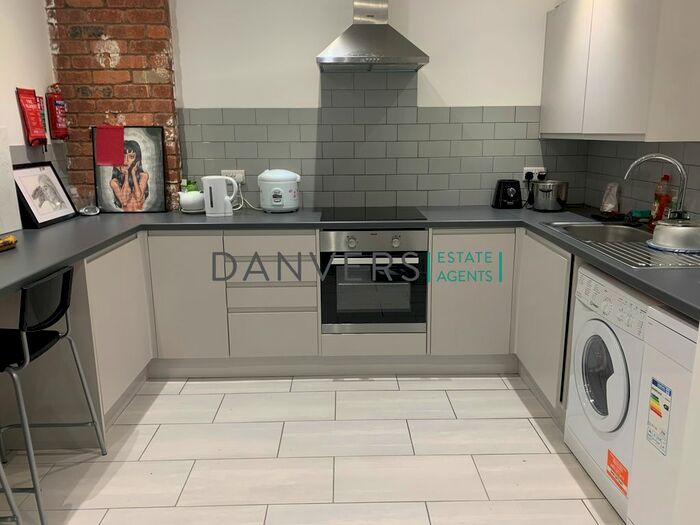 5 Bedroom Flat To Rent In Braunstone Gate, Leicester LE3