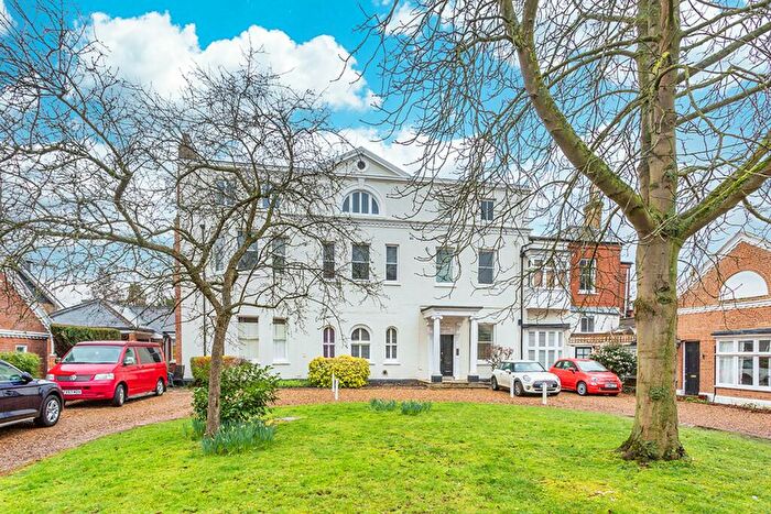 2 Bedroom Flat To Rent In Woodcote Hall, Woodcote Road, Epsom, KT18