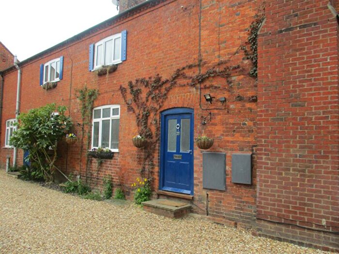 4 Bedroom Semi-Detached House To Rent In High Street, Welford, NN6