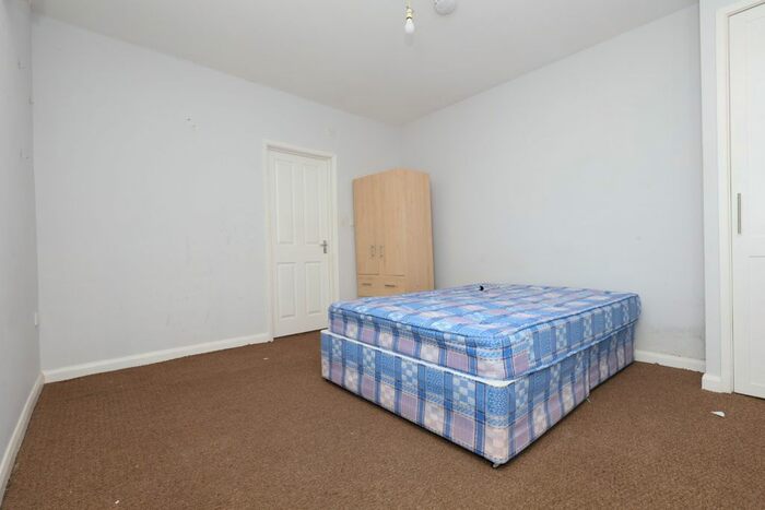 Studio To Rent In Uxbridge Road, Uxbridge, UB10