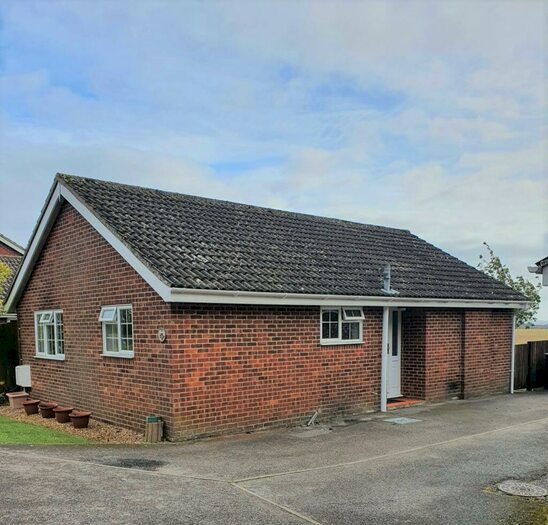 3 Bedroom Bungalow To Rent In Downlands Way, South Wonston, Winchester, SO21