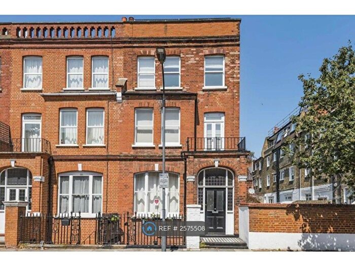 2 Bedroom Flat To Rent In Perham Road, London, W14