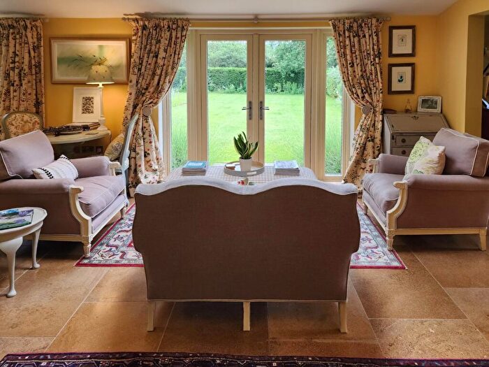 5 Bedroom Detached House For Sale In Low Road, Pentney, PE32