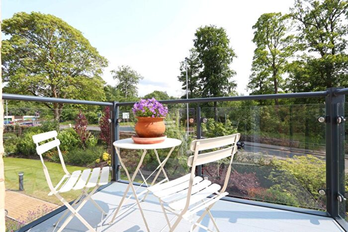 2 Bedroom Retirement Property For Sale In Bradford Road, Menston, LS29
