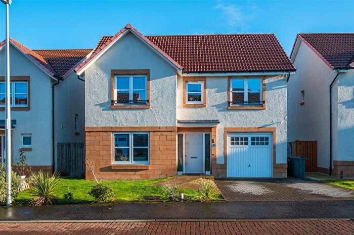 4 Bedroom Detached House For Sale In Longwall Crescent, Newcraighall, Musselburgh, East Lothian, EH21