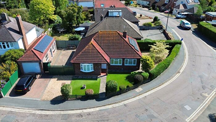 2 Bedroom Detached House For Sale In Home Close, Histon, CB24