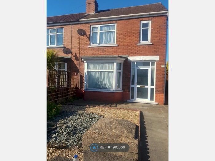 3 Bedroom Semi-Detached House To Rent In Reginald Road, Scunthorpe, DN15