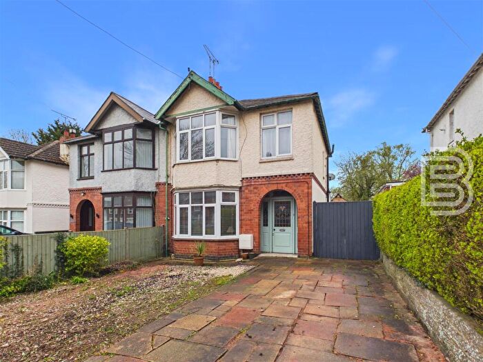 3 Bedroom Semi-Detached House For Sale In Bilton Road, Rugby, CV22