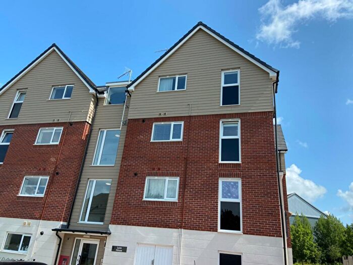 2 Bedroom Flat To Rent In Anton Close, Rugby, CV21