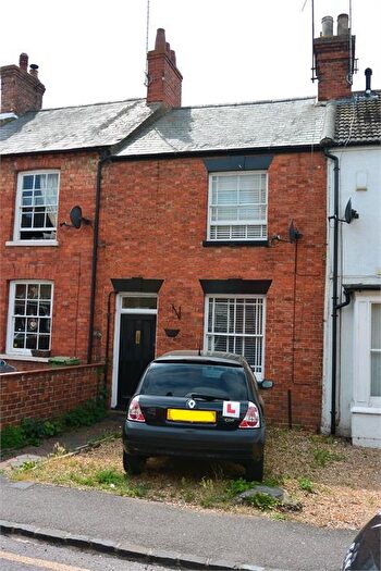2 Bedroom Terraced House To Rent In Queen Street, Stony Stratford, Milton Keynes, MK11