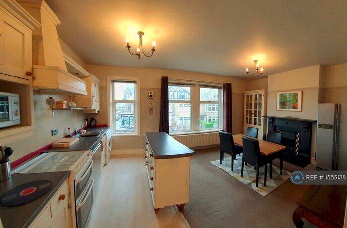 2 Bedroom Maisonette To Rent In Kings Road, Harrogate, HG1