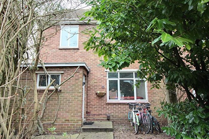 3 Bedroom Town House To Rent In Mottram Close, Norwich, NR5