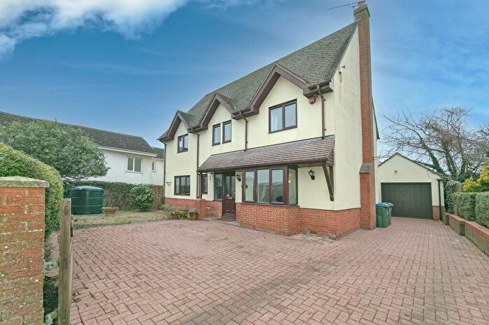 4 Bedroom Detached House For Sale In Whaddon Road, Nash, MK17