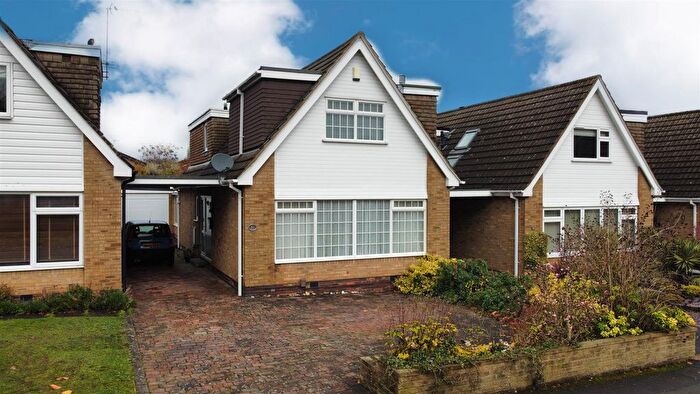 5 Bedroom Detached House For Sale In Leconfield Road, Loughborough, LE11