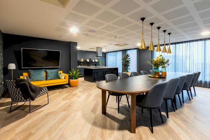 2 Bedroom Flat To Rent In Napier Road, Reading, RG1