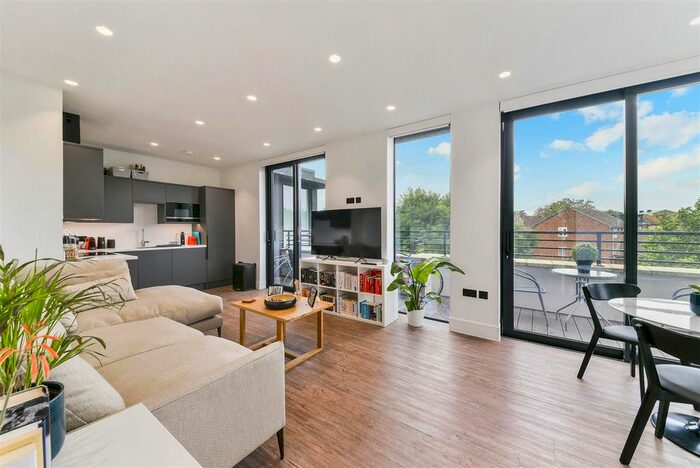 1 Bedroom Flat To Rent In Ward Road, Tufnell Park, N19
