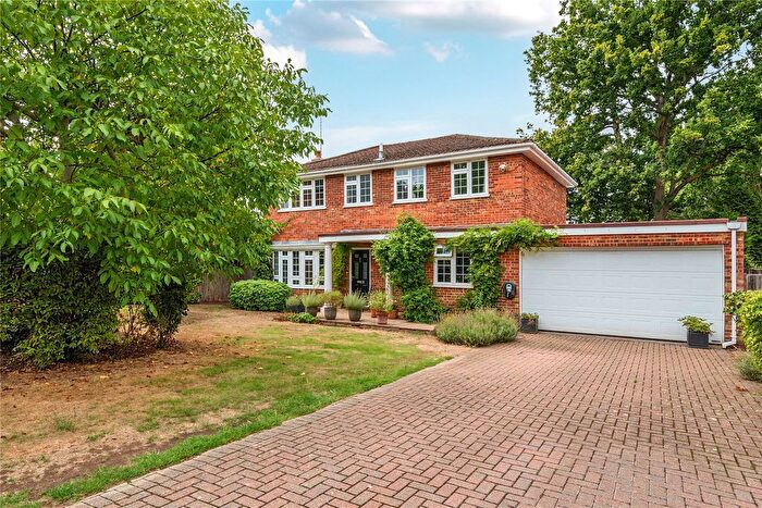 4 Bedroom Detached House For Sale In Horsell, Surrey, GU21