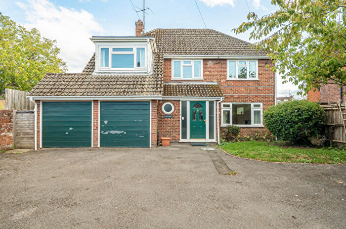 4 Bedroom Detached House For Sale In The Street, Swallowfield, Reading, Berkshire, RG7