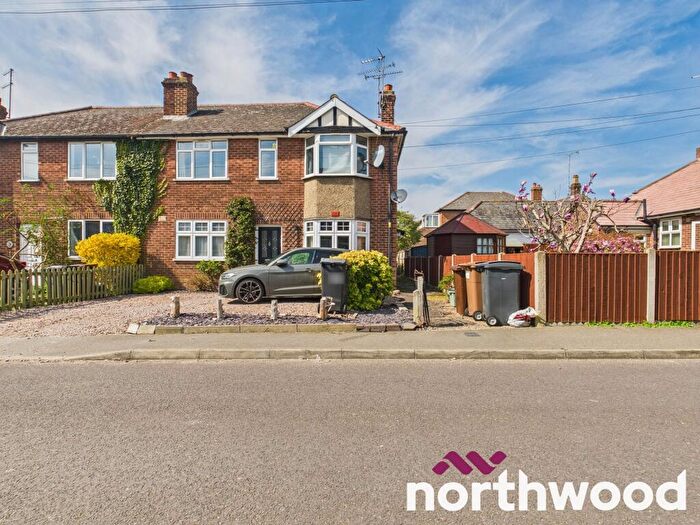 3 Bedroom Maisonette To Rent In Coval Lane, Chelmsford, CM1