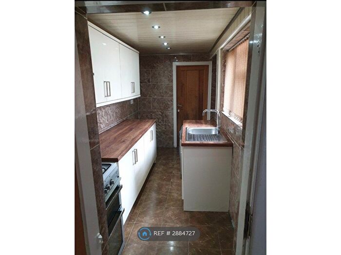 2 Bedroom Terraced House To Rent In Whittaker Street, Blackburn, BB2