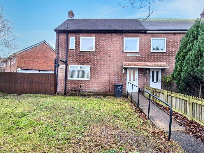 3 Bedroom Semi Detached House To Rent In Cambridge Avenue, Hebburn, NE31