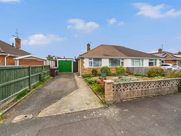 2 Bedroom Bungalow For Sale In Shearwater Grove, Innsworth, Gloucester, Gloucestershire, GL3