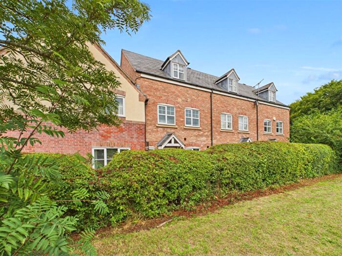 3 Bedroom Town House For Sale In Wordsworth Avenue, Stratford-Upon-Avon, CV37