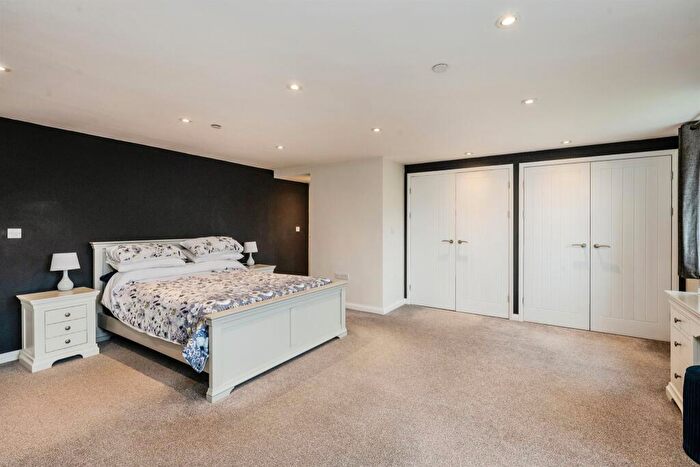 4 Bedroom Detached House For Sale In Graig Road, Godrergraig, Swansea, SA9