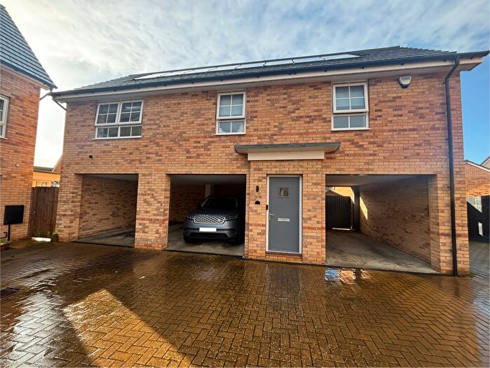 2 Bedroom Maisonette To Rent In Aquila Gardens, Fairfields, Milton Keynes, MK11