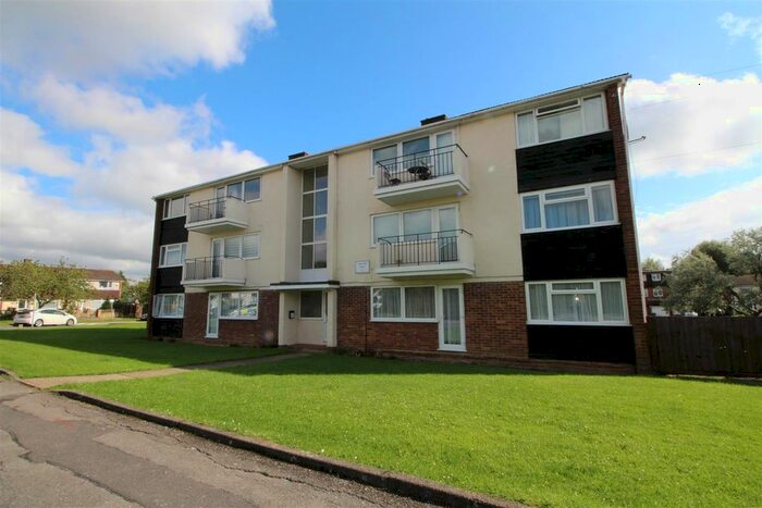 2 Bedroom Flat To Rent In Audley Close, Borehamwood, WD6