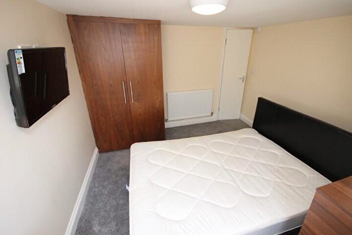 5 Bedroom Terraced House To Rent In Lucas Street, Woodhouse, Leeds, LS6