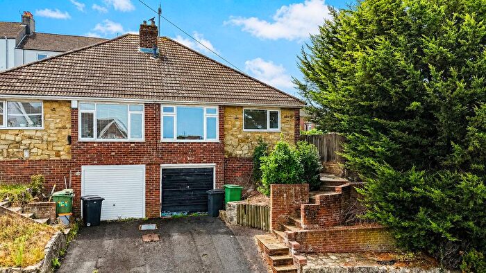 2 Bedroom Semi-Detached Bungalow For Sale In Frederick Road, Hastings, TN35