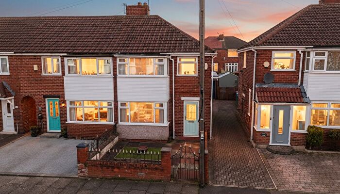 3 Bedroom Semi-Detached House For Sale In Harewood Road, Irlam, M44