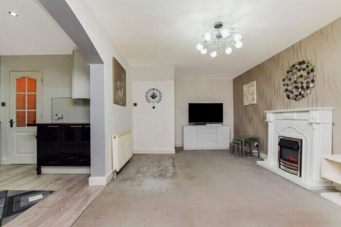 3 Bedroom Terraced House For Sale In Syme Place, Rosyth, Dunfermline, KY11