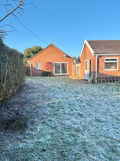 2 Bedroom Detached Bungalow To Rent In Park Lane, Wymondham, NR18