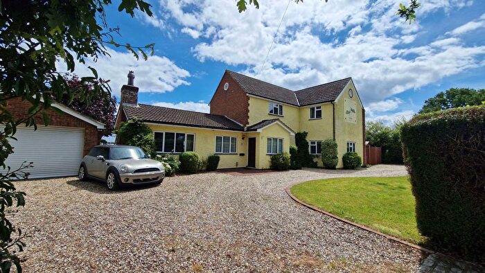 4 Bedroom Detached House For Sale In High Cross Lane, Little Canfield, Dunmow, CM6