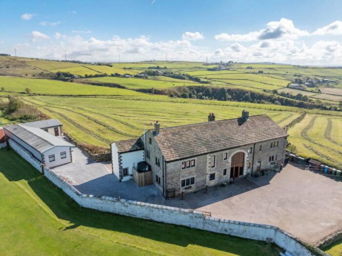 4 Bedroom Barn Conversion For Sale In Turf Pit Lane, Oldham, OL4