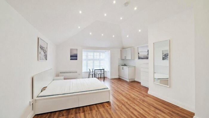 1 Bedroom House To Rent In Hadham Road Bishop's Stortford, Hertfordshire, CM23