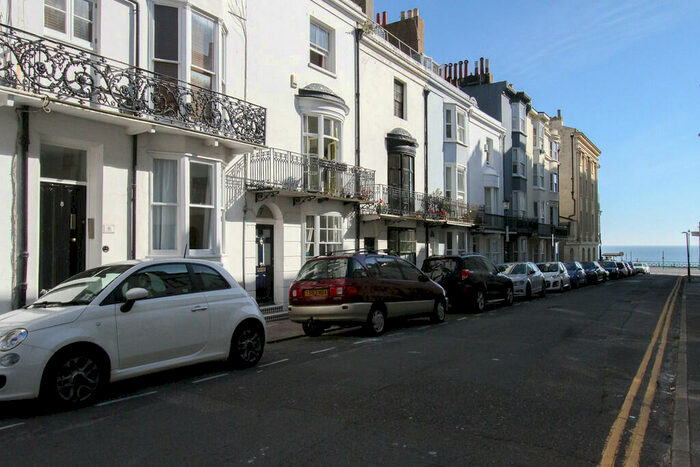 1 Bedroom Apartment To Rent In Burlington Street, Brighton, BN2
