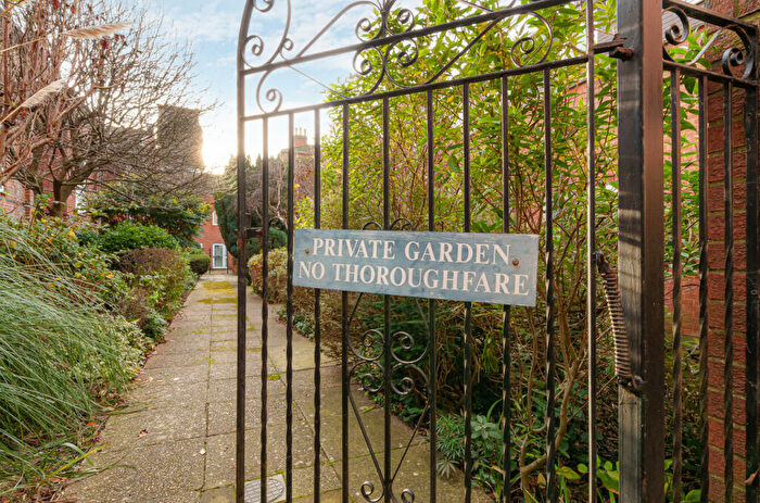 3 Bedroom Terraced House For Sale In St. Michael-At-Pleas, Norwich, NR3