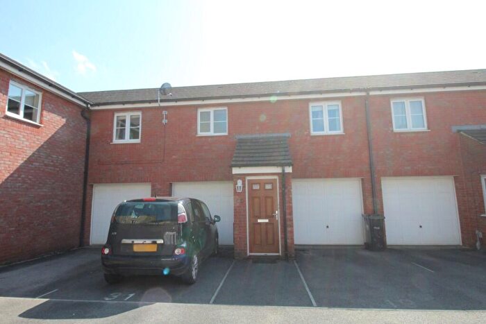 2 Bedroom Apartment To Rent In Middle Leaze, Chippenham, SN14
