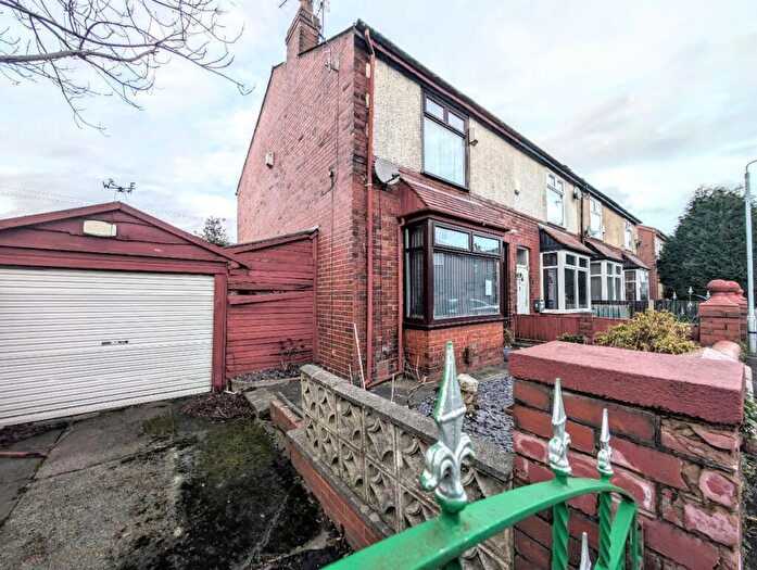 2 Bedroom Terraced House For Sale In Glen Avenue, Bolton, BL3