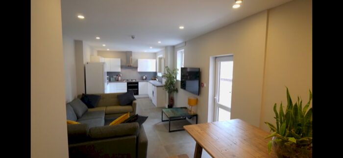 9 Bedroom Terraced House To Rent In Edenhall Avenue, Manchester, Greater Manchester, M19