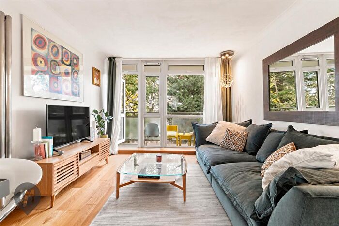 1 Bedroom Flat To Rent In Winterfold Close, London, SW19