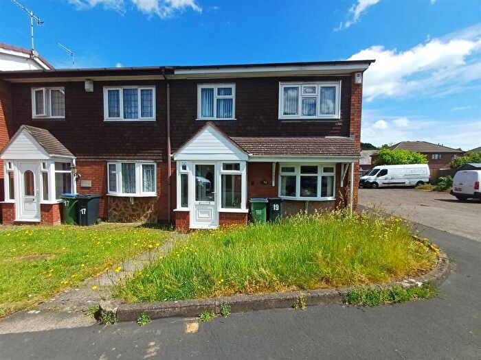 3 Bedroom End Of Terrace House For Sale In Cherry Orchard, Old Hill, Cradley Heath, B64