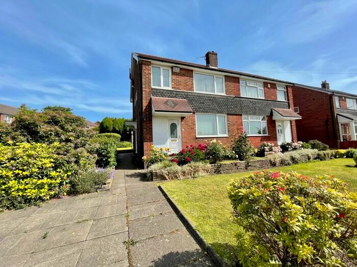 3 Bedroom Semi-Detached House To Rent In Crossdale Road, Breightmet, Bolton, BL2