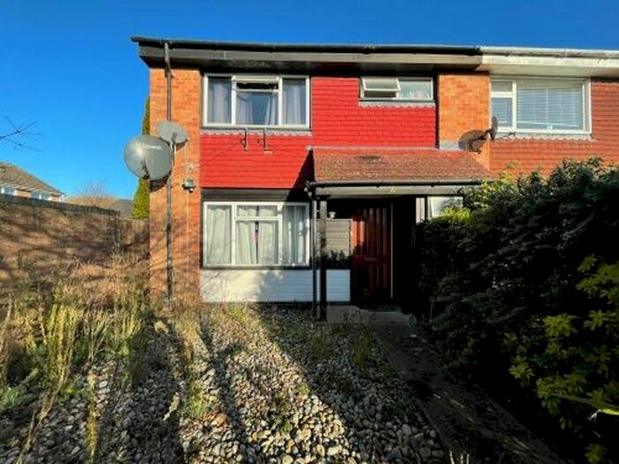 4 Bedroom Detached House To Rent In Stonehill Walk, Abingdon OX14